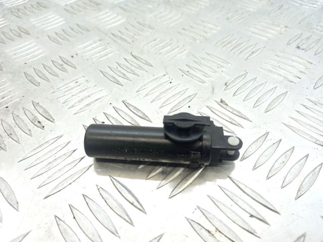 Амортизатор кришки бардачка 8K1880324A VAG