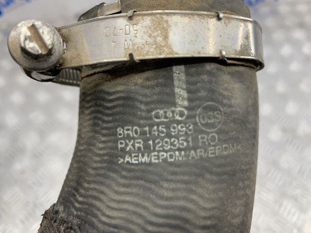Патрубок повітряний, дросельної заслінки 8R0145993 VAG