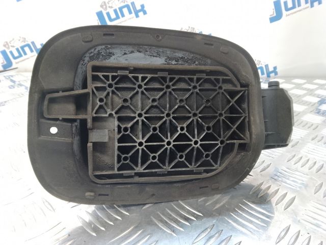 Горловина бензобака 8R0809999B VAG