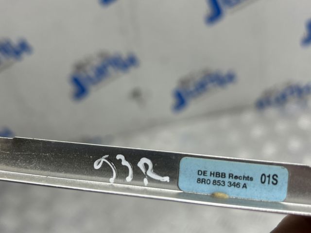 Молдинг заднього скла, правий 8R0853346A VAG