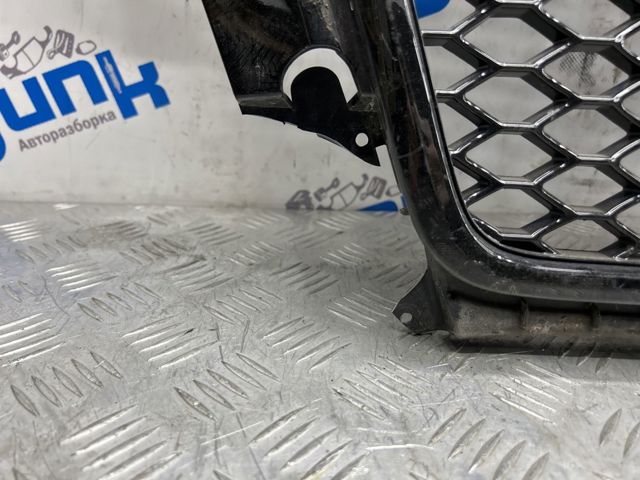 Решітка радіатора 8R0853651ALT94 КИТАЙ