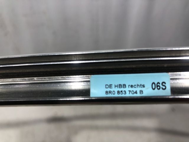 Накладка даху права 8R0853704B2ZZ VAG
