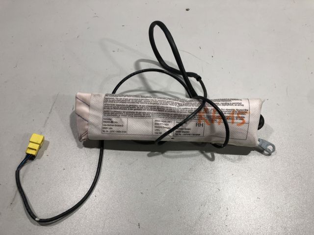 Подушка безпеки AIRBAG спинки сидіння, правого 8R0880242D VAG