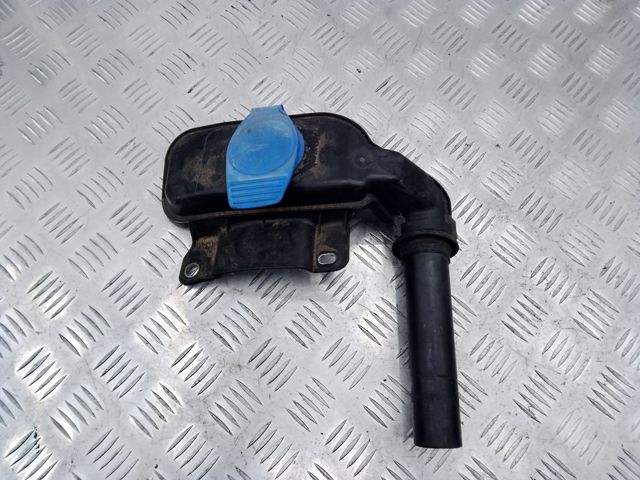 Горловина бачка омивача 8R0955452 VAG
