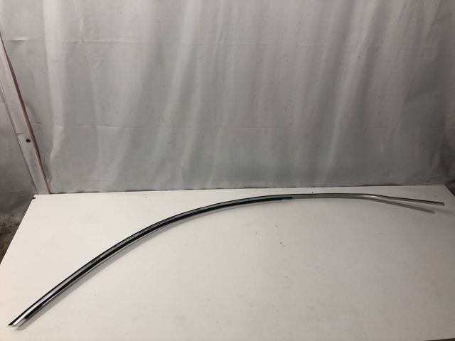 Накладка даху ліва 8T0853703F2ZZ VAG