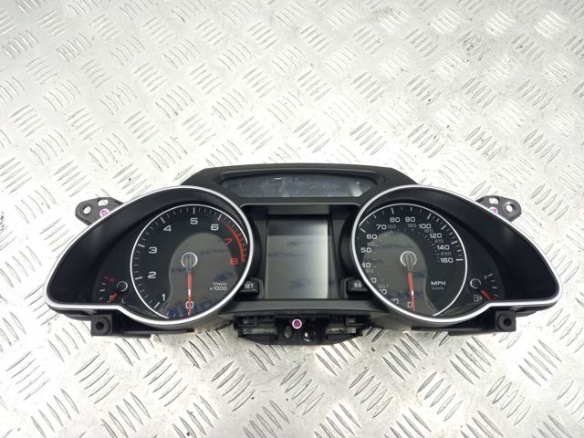 Панель приладів 8T0920983L VAG