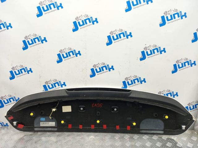 Антикрило на багажник 8U0827933F VAG