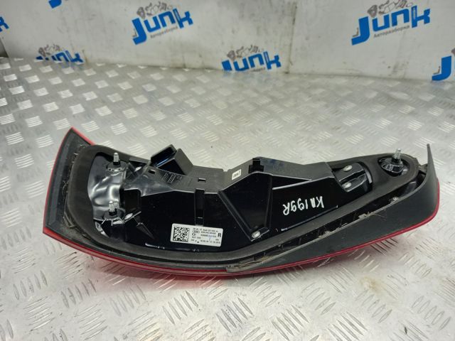 Задній правий стоп 8U0945094AB VAG