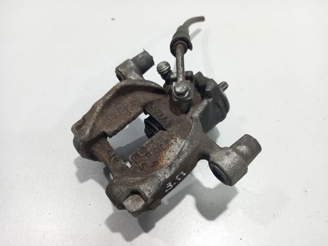 Супорт гальмівний задній правий 8V0615424D VAG