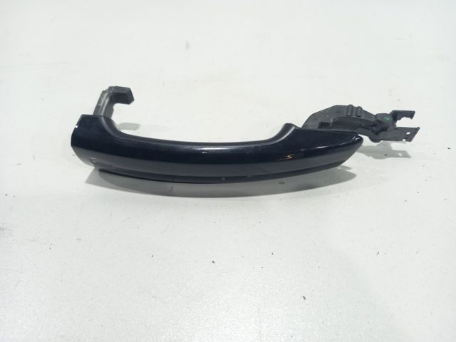 Зовнішня ручка правих дверей 8V0837206A VAG