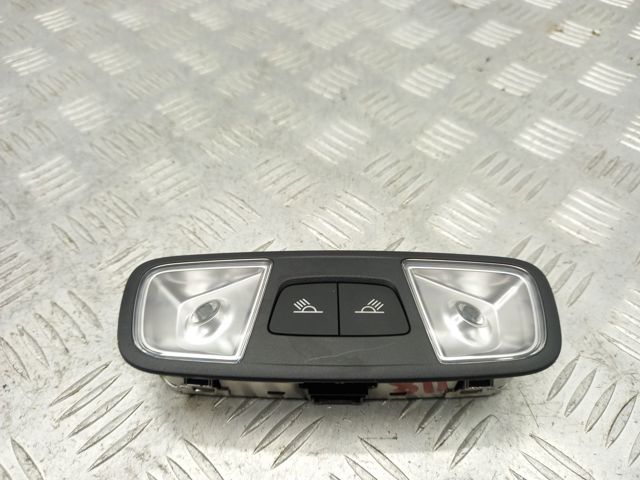 Плафон освітлення салона/кабіни, задній 8V0947111B6PS VAG