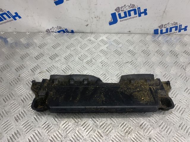 Захист днища, задній лівий 8V5825230A VAG