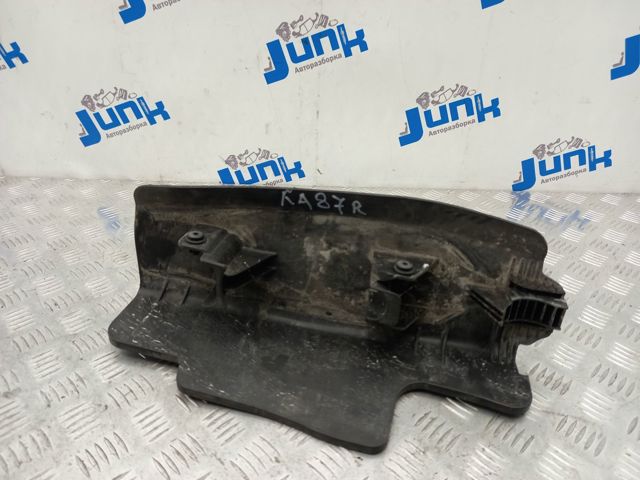 Захист заднього нижнього важеля 8W0505416D VAG