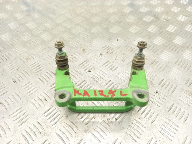 Скоба супорту заднього 8W0615425 VAG