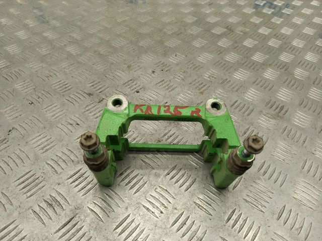 Скоба супорту заднього 8W0615426 VAG