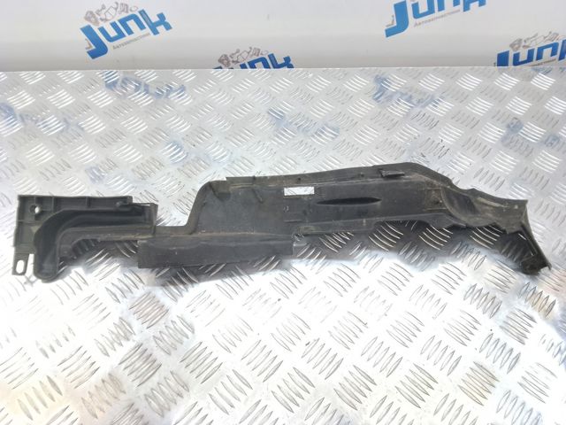 Заглушка жабо збоку 8W0821170B VAG
