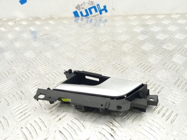 Ручка передніх дверей внутрішня, права 8W0837020H4PK VAG