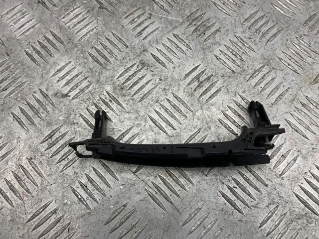 Ручка праих задніх дверей 8W0837206 VAG