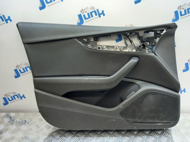 Обшивка дверей передніх лівих 8W0867103BWFA VAG