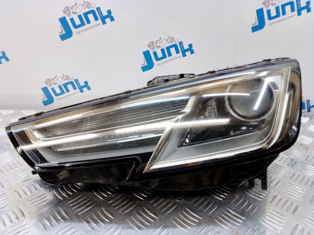 Блок фара ліва 8W0941005B VAG