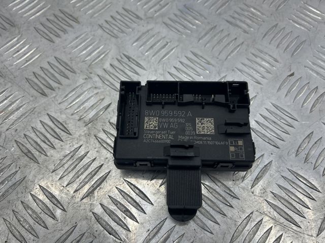 Блок комфорту передніх дверей 8W0959592A VAG