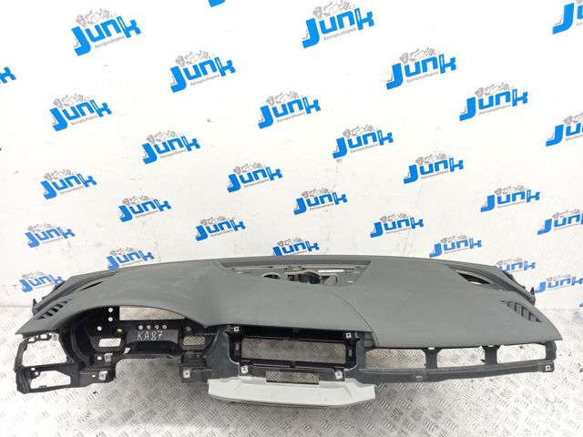 Передня панель 8W1857001KKFH VAG