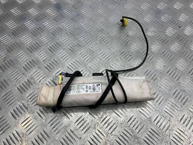Подушка безпеки AIRBAG спинки сидіння, правого 8W5880242G VAG