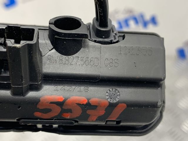 Камера системи забезпечення видимості 8W8827566D VAG