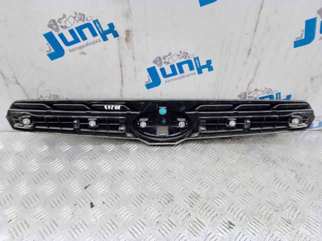 Ободок решітки радіатора 91121SG240 SUBARU