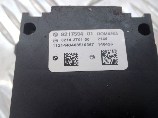 Кнопка електромеханічного гальма стоянки 9217594 BMW