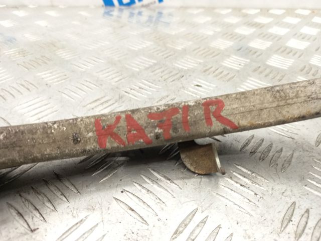 Балансир задній верхній, лівий/правий 95533104710 VAG