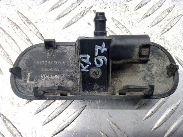 Сопло склоомивача вітрового скла 958628077019B9 PORSCHE