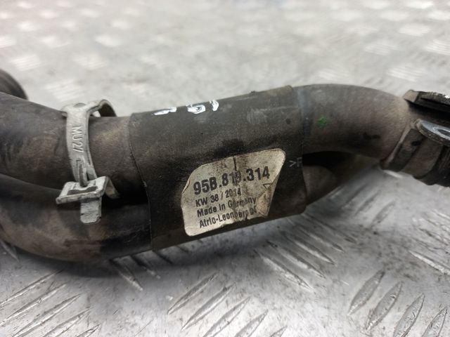 Шланг радіатора опалювача/грубки 95B819337 PORSCHE
