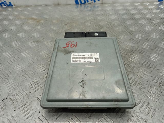 Блок електронного управління 95B906022B VAG
