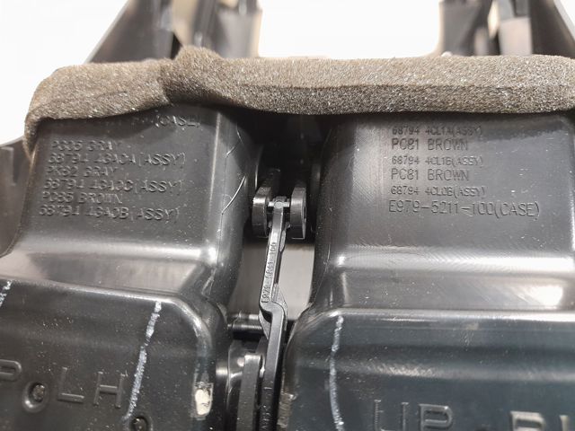 Декоративна накладка центральної консолі 969304BA0A NISSAN
