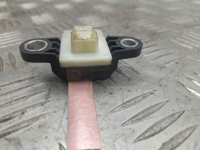 Датчик подушки безпеки 988363TA0A NISSAN