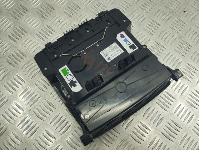 Плафони внутрішнього освітлення A00090048089051 MERCEDES