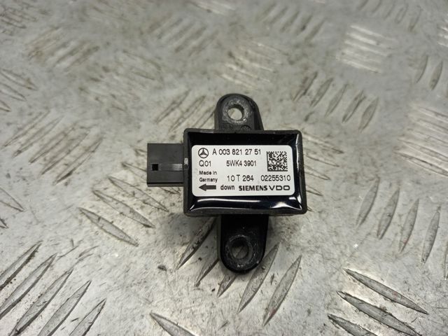 Датчик Ейрбег передній A0038212751 MERCEDES