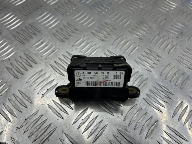 Датчик поперечного прискорення (ESP) A0045423918 MERCEDES