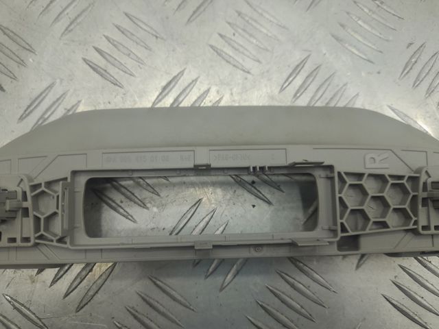 Поручні (тримачі) і гачок для одягу A0998150100 MERCEDES