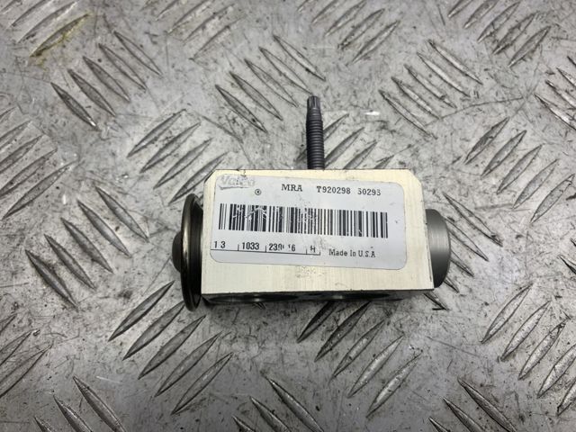 Клапан TRV, кондиціонера A0998300600 MERCEDES