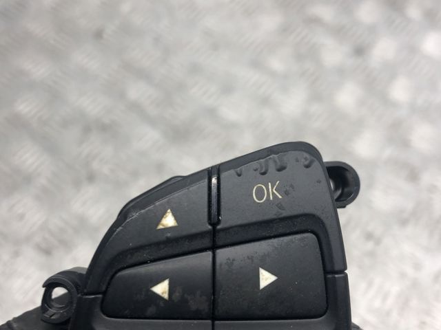 Блок кнопкових перемикачів рульового колеса A0999050600 MERCEDES