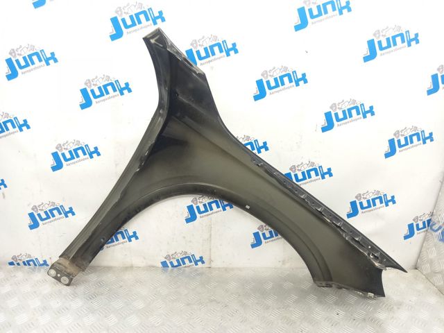 Переднє ліве крило A1568800118 MERCEDES