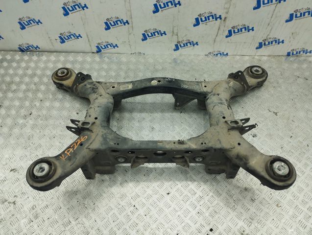Підрамник задній A1643500132 MERCEDES