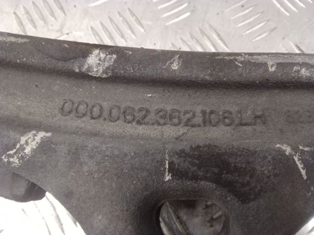 Балансир задній нижній, лівий A1643501906 MERCEDES