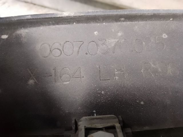 Підніжка ліва A1646901975 MERCEDES