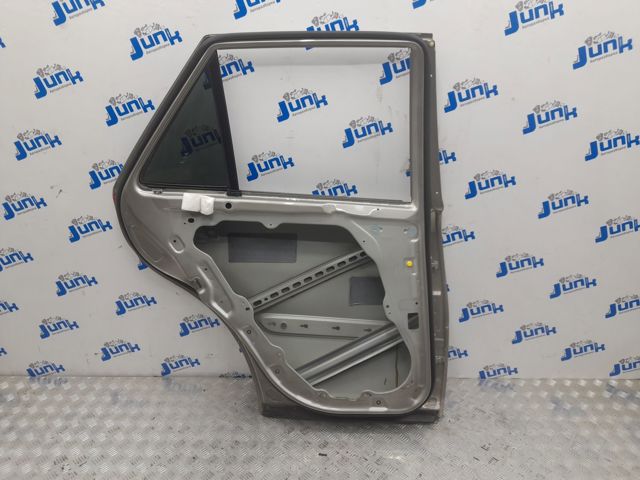 Двері задні, ліві A1647300705 MERCEDES