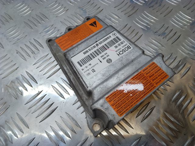 Блок управління airbag A1648209685 MERCEDES