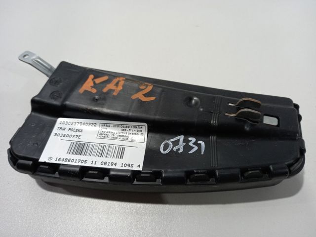 Подушка Айрбег спинки сидіння лівого A1648601705 MERCEDES