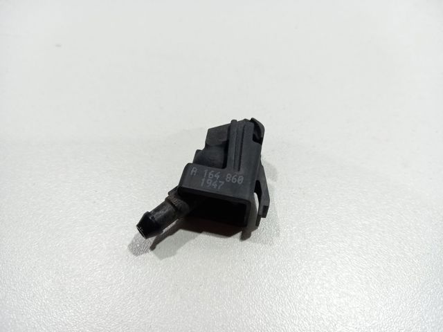 Форсунка омивача скла лобового, ліва A1648601947 MERCEDES